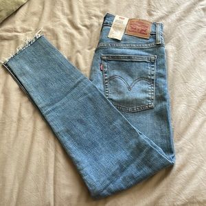 NWT Levi’s wedgie skinny. High rise.